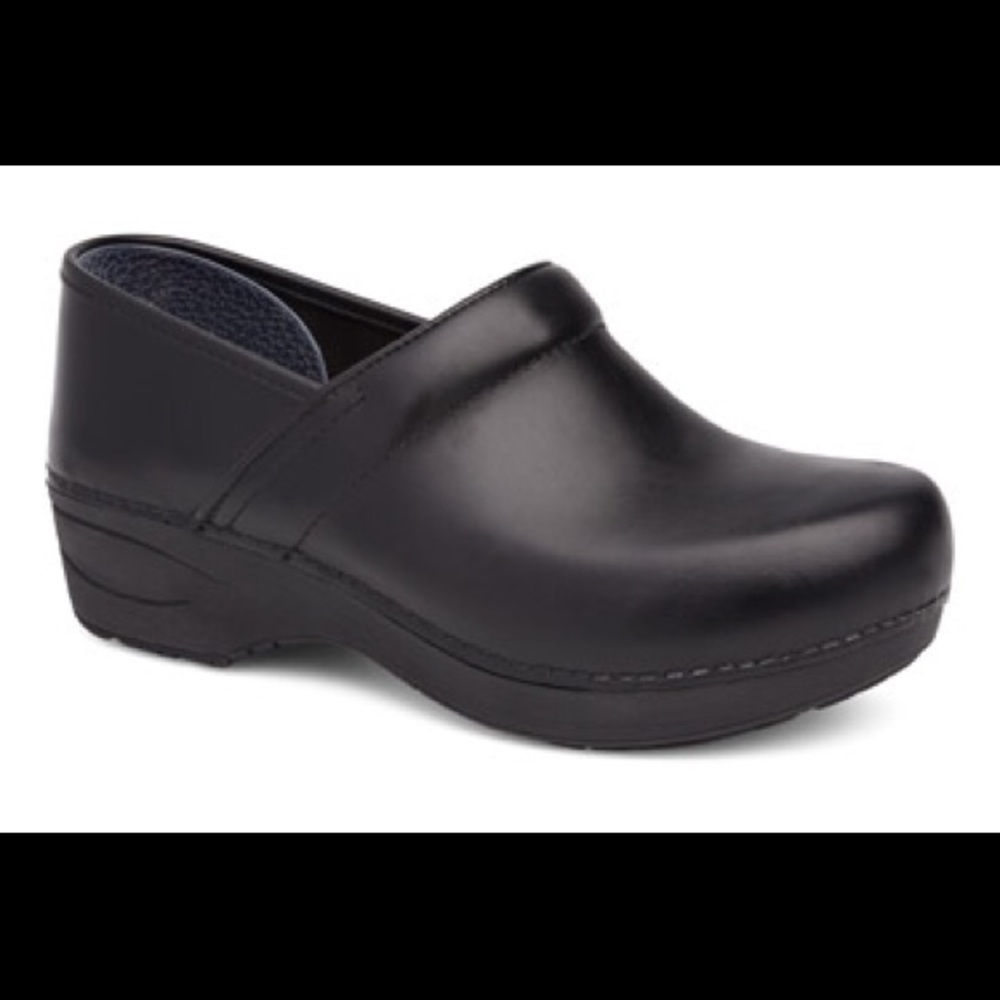 Dansko XP clogs 8 wide